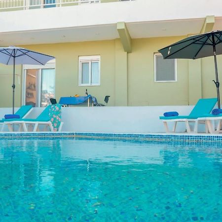 Greek Style Ground Floor Apartment & Pool เอียลิซอส ภายนอก รูปภาพ