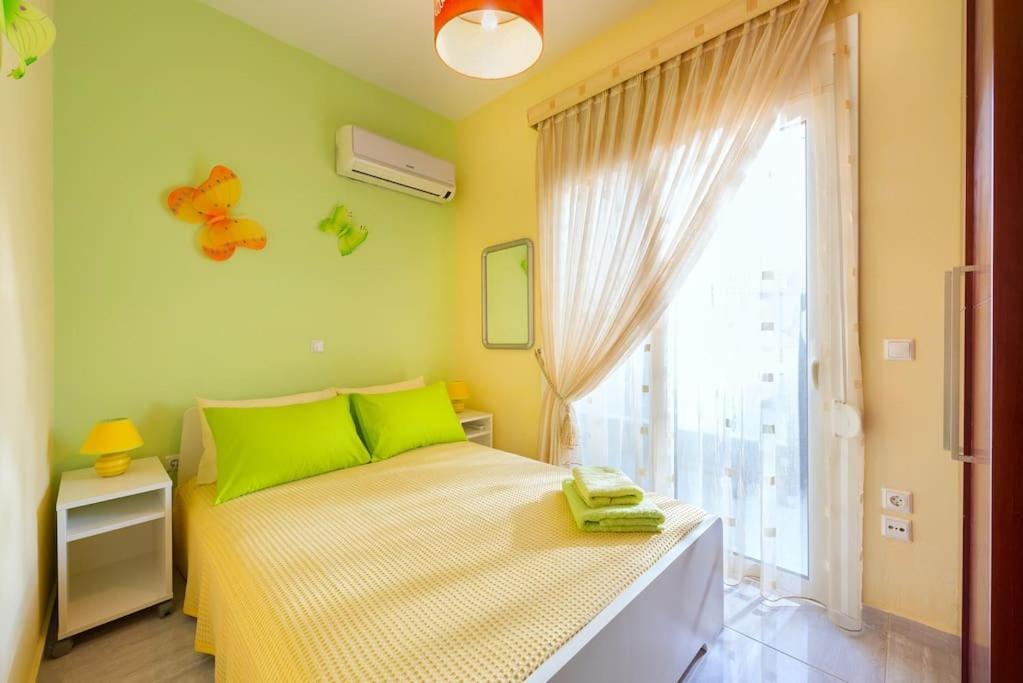 Greek Style Ground Floor Apartment & Pool เอียลิซอส ภายนอก รูปภาพ