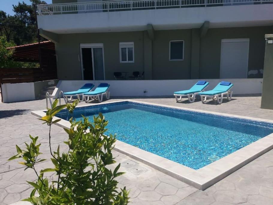 Greek Style Ground Floor Apartment & Pool เอียลิซอส ภายนอก รูปภาพ